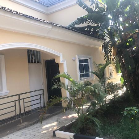 Luxury Place Hotel And Apartments Abuja Luaran gambar